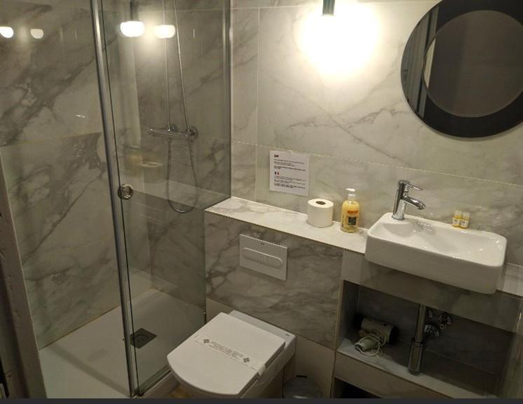 Aparteasy - Family Sant Antoni Apt. Barcelona Buitenkant foto