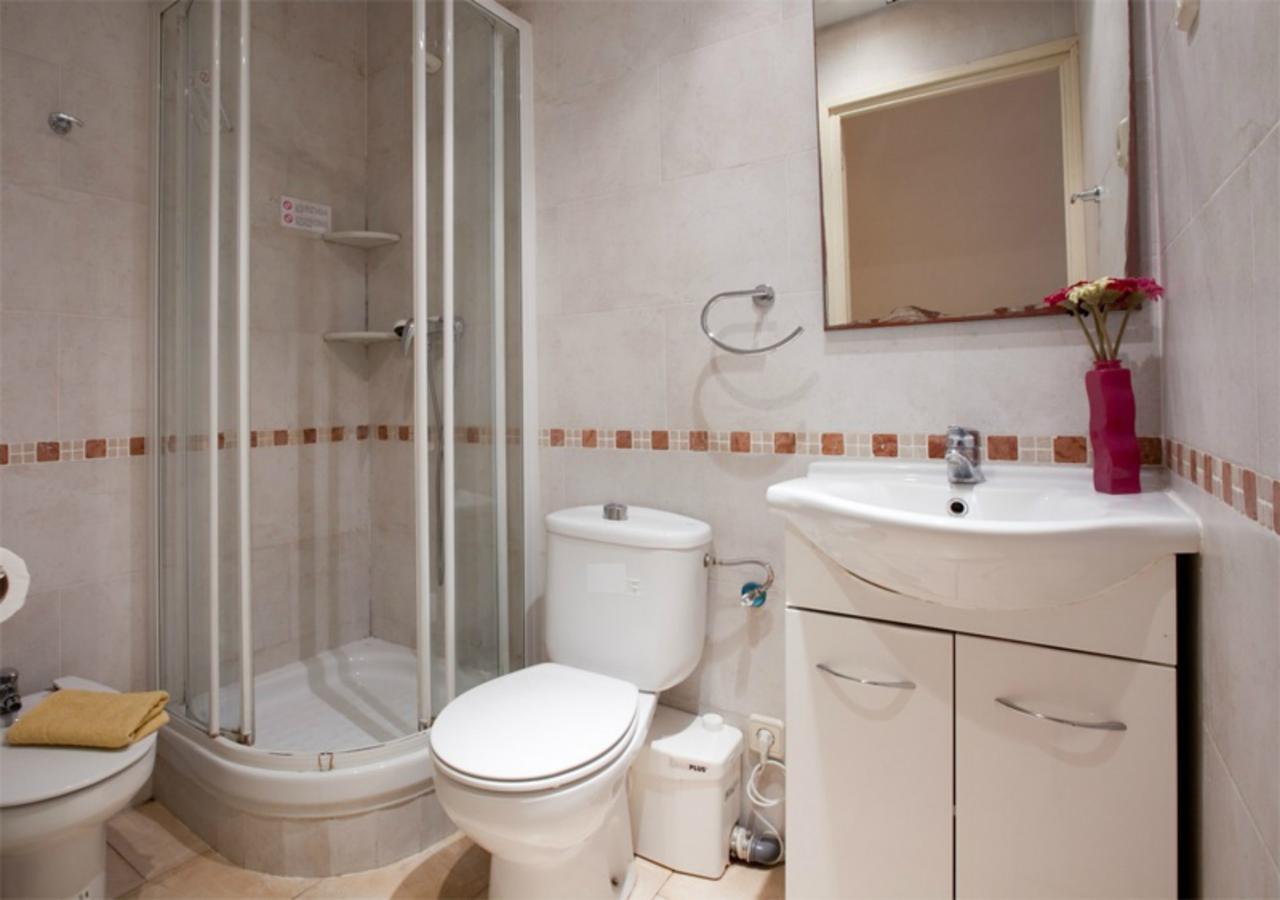 Aparteasy - Family Sant Antoni Apt. Barcelona Buitenkant foto
